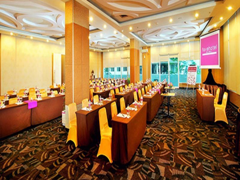 Favehotel Solo Baru Экстерьер фото
